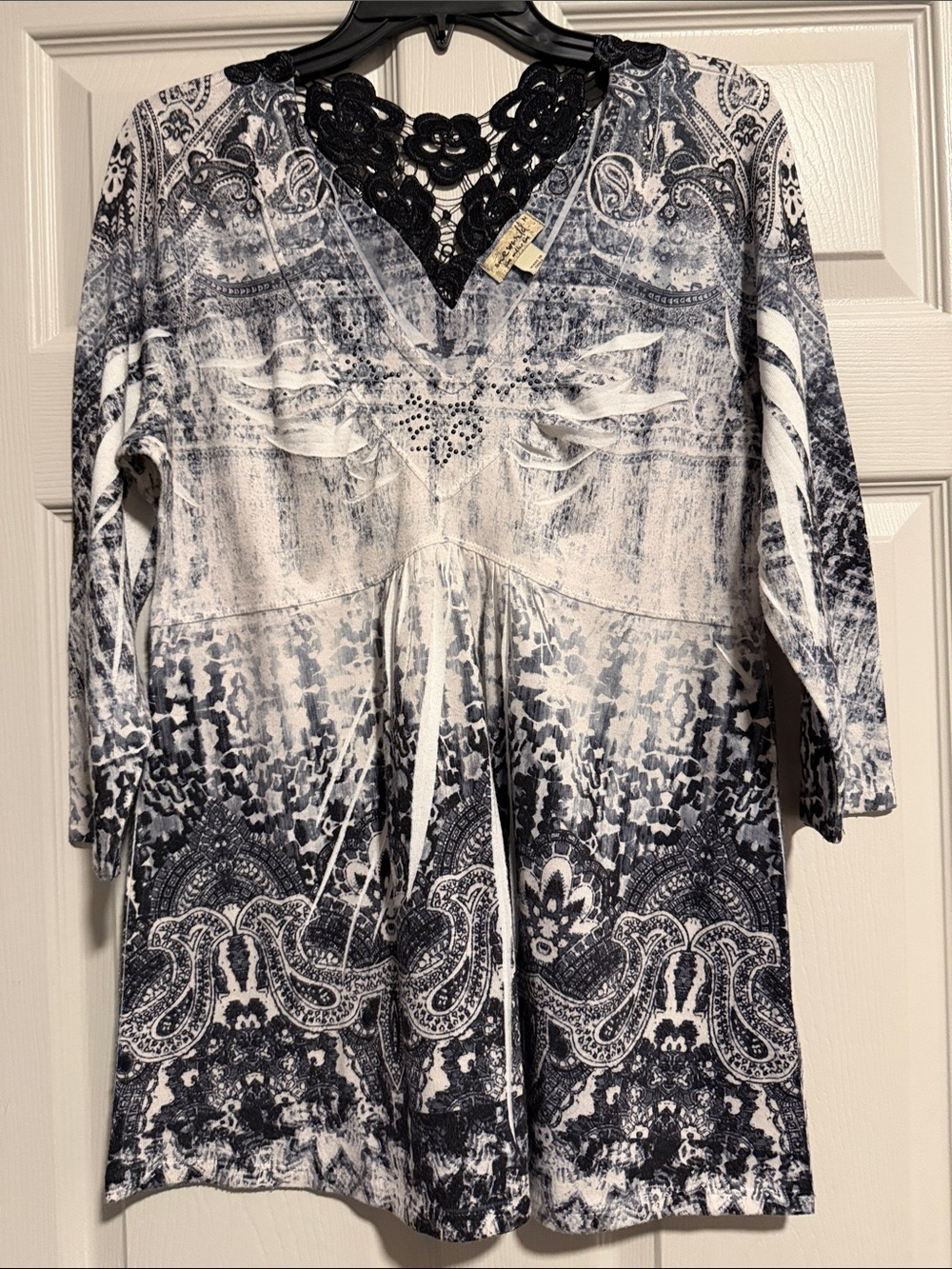ONE WORLD Black and White Patterned Long Sleeve V-Neck Tunic